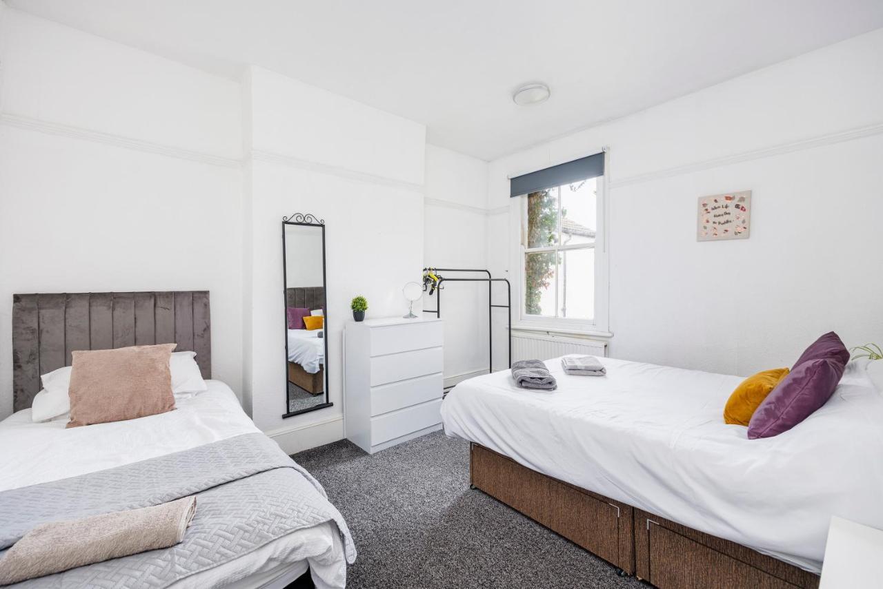Charming & Sunny 2Br - City Centre Nr The Beach & High St By Everhome Ltd Сътън он Сий Екстериор снимка