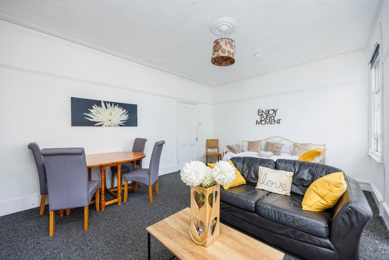 Charming & Sunny 2Br - City Centre Nr The Beach & High St By Everhome Ltd Сътън он Сий Екстериор снимка