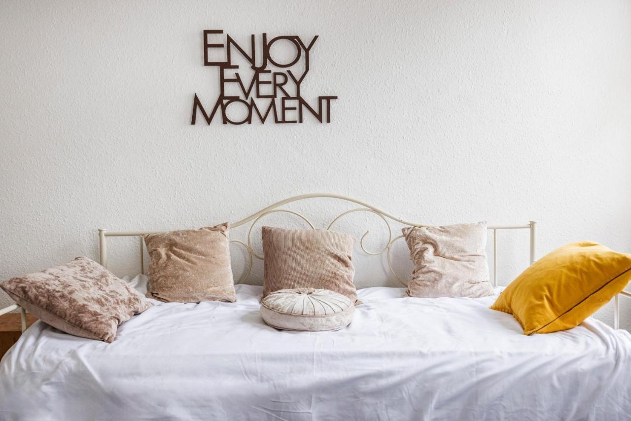 Charming & Sunny 2Br - City Centre Nr The Beach & High St By Everhome Ltd Сътън он Сий Екстериор снимка